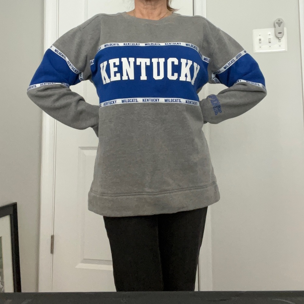 University of Kentucky, PINK brand sweatshirt, great shape and no stains.